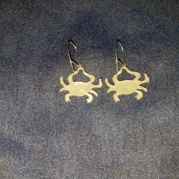 Vintage Crab Pierced Earrings - Picture 3 of 3